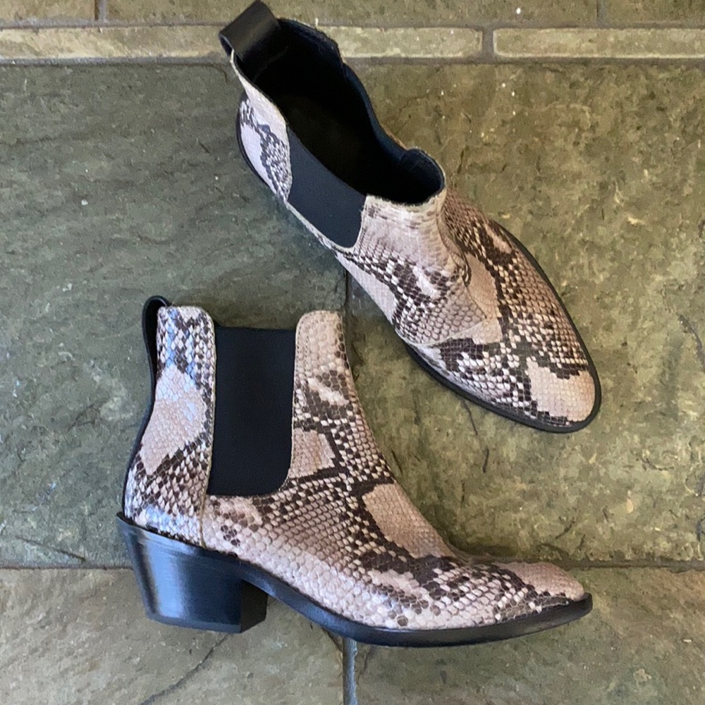 Rag & Bone Snake skin boots size 7.5 / 37.5